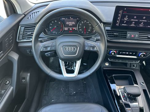 Used 2023 Audi Q5 2.0T Premium w/ Convenience Package AWD/4WD image 14
