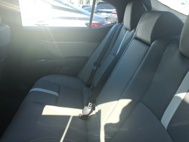 Used 2026 Toyota Camry SE w/ Convenience Package FWD image 6