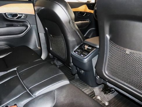 Used 2022 Volvo XC90 T6 Momentum w/ Advanced Package image 62