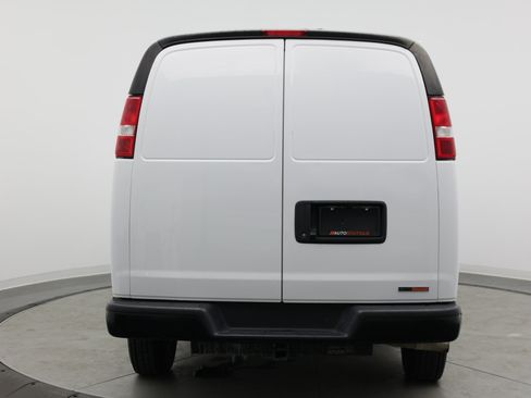 Used 2023 Chevrolet Express 2500 w/ Driver Convenience Package RWD image 10