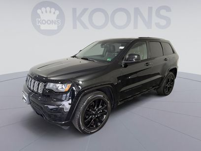 Used 2017 Jeep Grand Cherokee Altitude