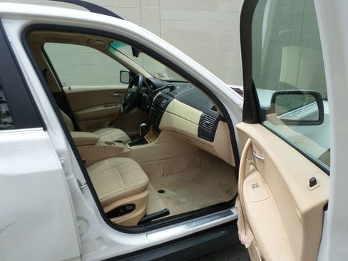 Used 2006 BMW X3 3.0i image 9