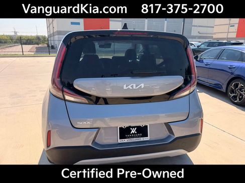Certified 2025 Kia Soul LX w/ LX Technology Package FWD image 3