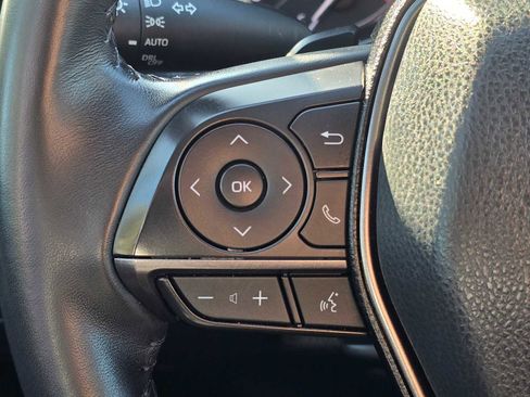 Used 2024 Toyota Camry SE image 33