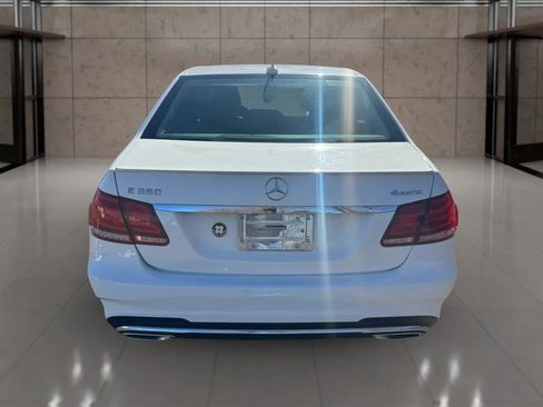 Used 2014 Mercedes-Benz E 350 4MATIC Sedan image 5