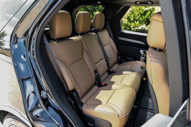 New 2026 Land Rover Discovery Limited Edition AWD/4WD image 49