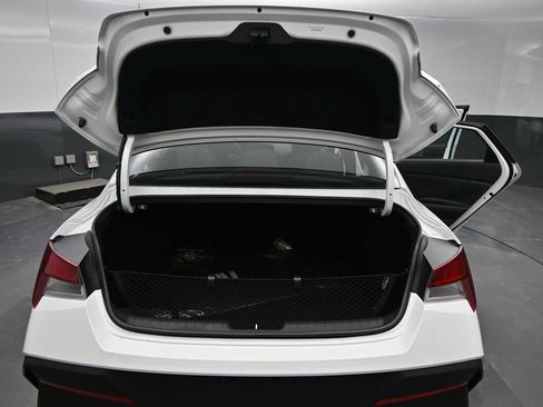 New 2026 Hyundai Elantra SEL Sport FWD image 14
