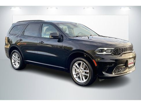 Used 2024 Dodge Durango GT image 1