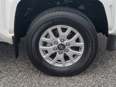Certified 2024 Toyota Tacoma SR5 image 11