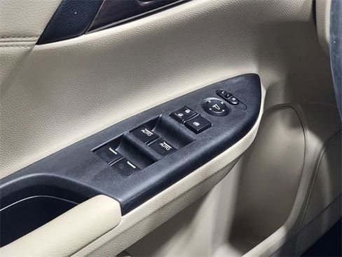 Used 2017 Honda Accord EX-L image 23