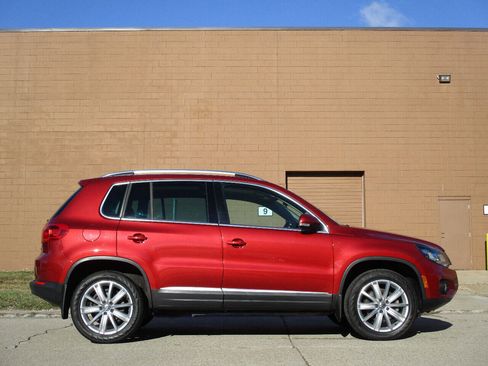 Used 2016 Volkswagen Tiguan SE AWD/4WD image 8
