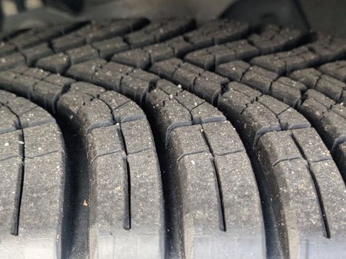 Certified 2021 Ford Explorer XLT image 9