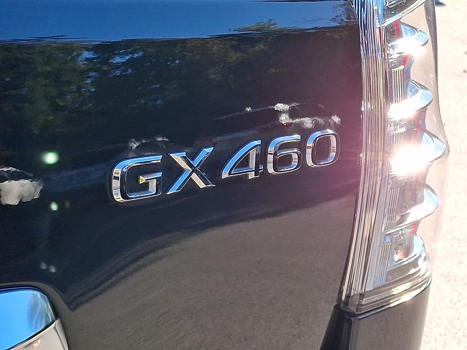 Used 2023 Lexus GX 460 Premium w/ Premium Package AWD/4WD image 32
