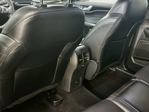Used 2025 Ford Escape ST-Line Select AWD/4WD image 27