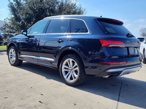 Certified 2025 Audi Q7 2.0T Premium w/ Convenience Package image 6