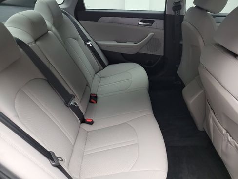 Used 2019 Hyundai Sonata SE w/ Cargo Package FWD image 19
