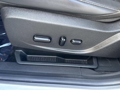 Used 2019 Ford Escape SEL image 23