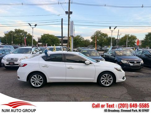 Used 2016 Acura ILX FWD image 5