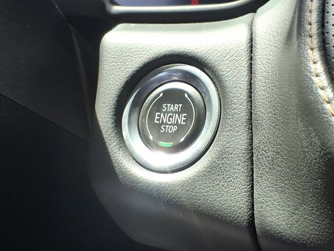 Used 2022 GMC Yukon AT4 w/ Technology Package AWD/4WD image 20