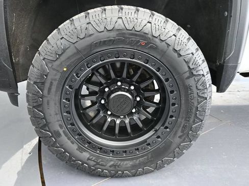Used 2024 GMC Sierra 2500 SLE w/ SLE Convenience Package AWD/4WD image 26