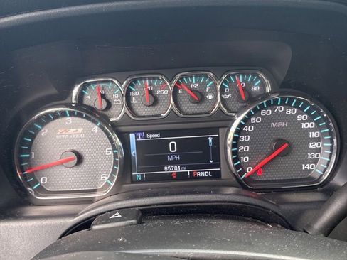 Used 2018 Chevrolet Silverado 1500 LT w/ All Star Edition AWD/4WD image 7