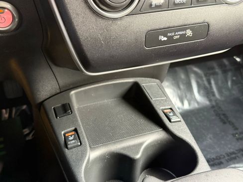 Used 2015 Nissan Leaf S w/ Charge Package image 39