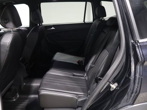 Used 2023 Volkswagen Tiguan SE R-Line image 17