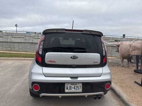 Used 2019 Kia Soul ! image 5