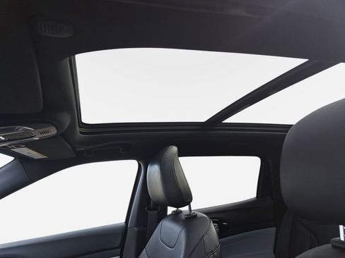 Certified 2023 Jeep Compass Limited w/ Sun and Sound Group image 30