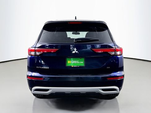 Used 2023 Mitsubishi Outlander SE AWD/4WD image 8