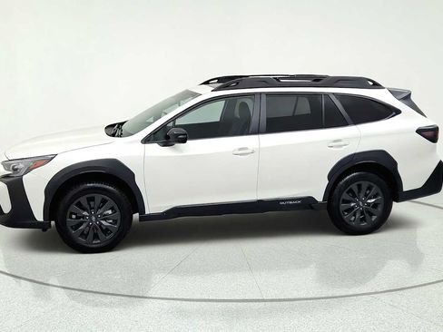 Certified 2025 Subaru Outback Onyx Edition AWD/4WD image 5