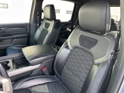 Used 2021 RAM 1500 Big Horn w/ Built-to-serve Edition image 4