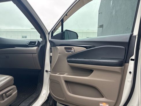 Used 2018 Honda Ridgeline RTL-E image 9