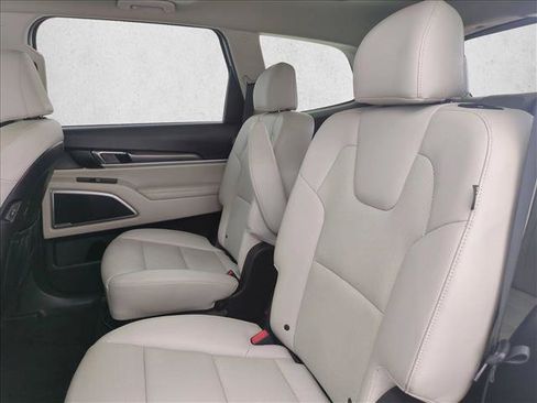 Used 2023 Kia Telluride S w/ S Sunroof Package FWD image 22
