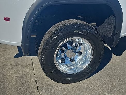 New 2026 GMC Sierra 3500 Denali Ultimate image 7