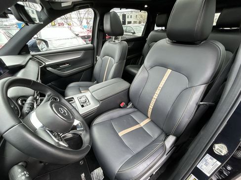 Used 2025 MAZDA CX-90 3.3 Turbo S w/ Premium Package image 15