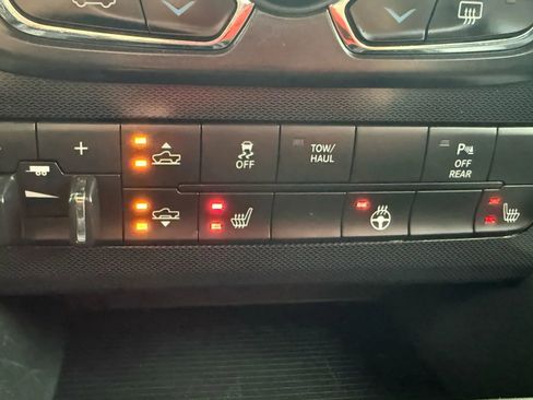 Used 2018 RAM 1500 Rebel w/ Luxury Group image 22