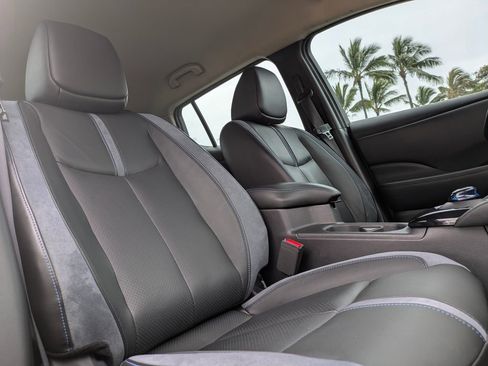 Used 2019 Nissan Leaf SL w/ SL Technology Package image 15