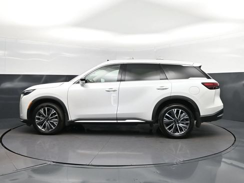 Certified 2026 INFINITI QX60 Luxe w/ Cargo Package FWD image 4
