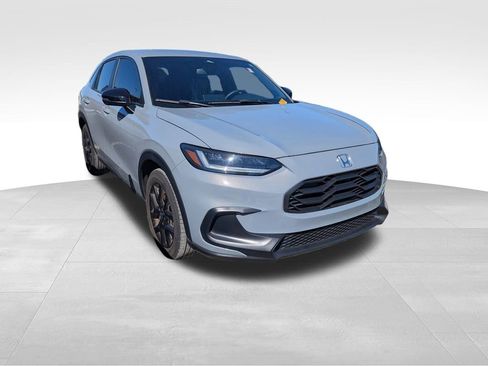 Used 2025 Honda HR-V Sport image 6