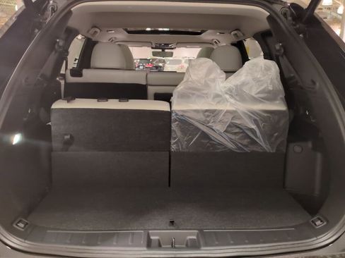 New 2025 Mitsubishi Outlander SEL image 13