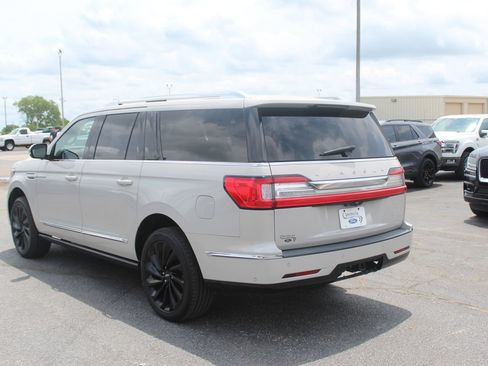 Used 2021 Lincoln Navigator L Reserve AWD/4WD image 4