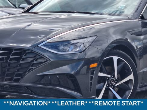 Used 2022 Hyundai Sonata SEL Plus FWD image 2