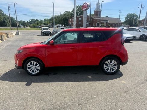 Certified 2024 Kia Soul LX FWD image 4
