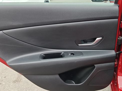 Used 2024 Hyundai Elantra SEL FWD image 28