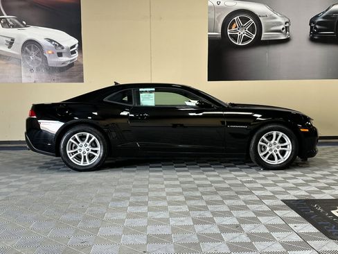 Used 2015 Chevrolet Camaro LT image 3
