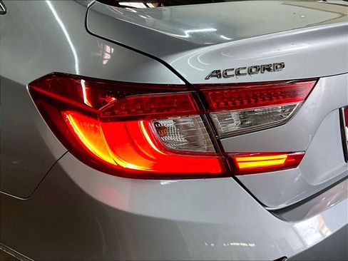 Used 2018 Honda Accord EX-L image 30