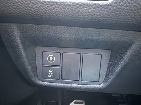 Used 2018 Honda Accord Sport image 13