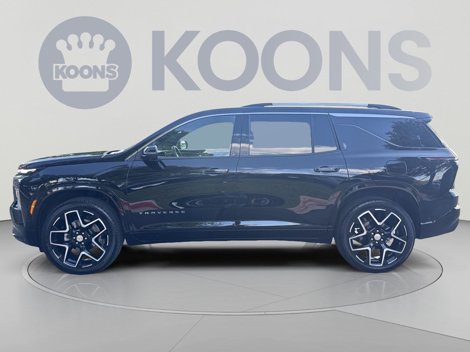 Used 2026 Chevrolet Traverse High Country w/ LPO, Floor Liner Package AWD/4WD image 2