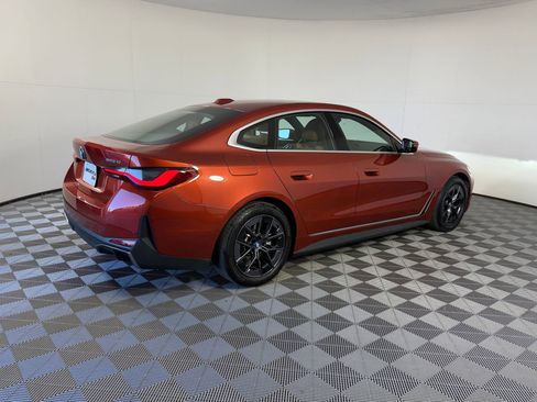 Used 2023 BMW i4 eDrive40 image 9